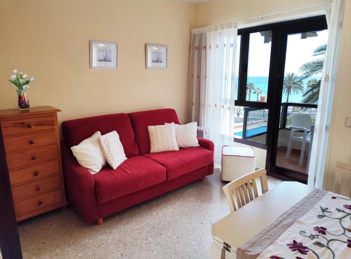 Aloha Playa Apartment With Ocean Views And Pools 贝纳尔马德纳 外观 照片