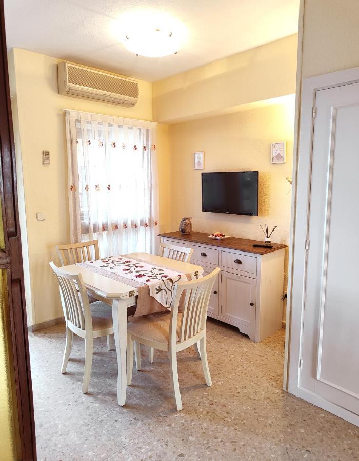 Aloha Playa Apartment With Ocean Views And Pools 贝纳尔马德纳 外观 照片