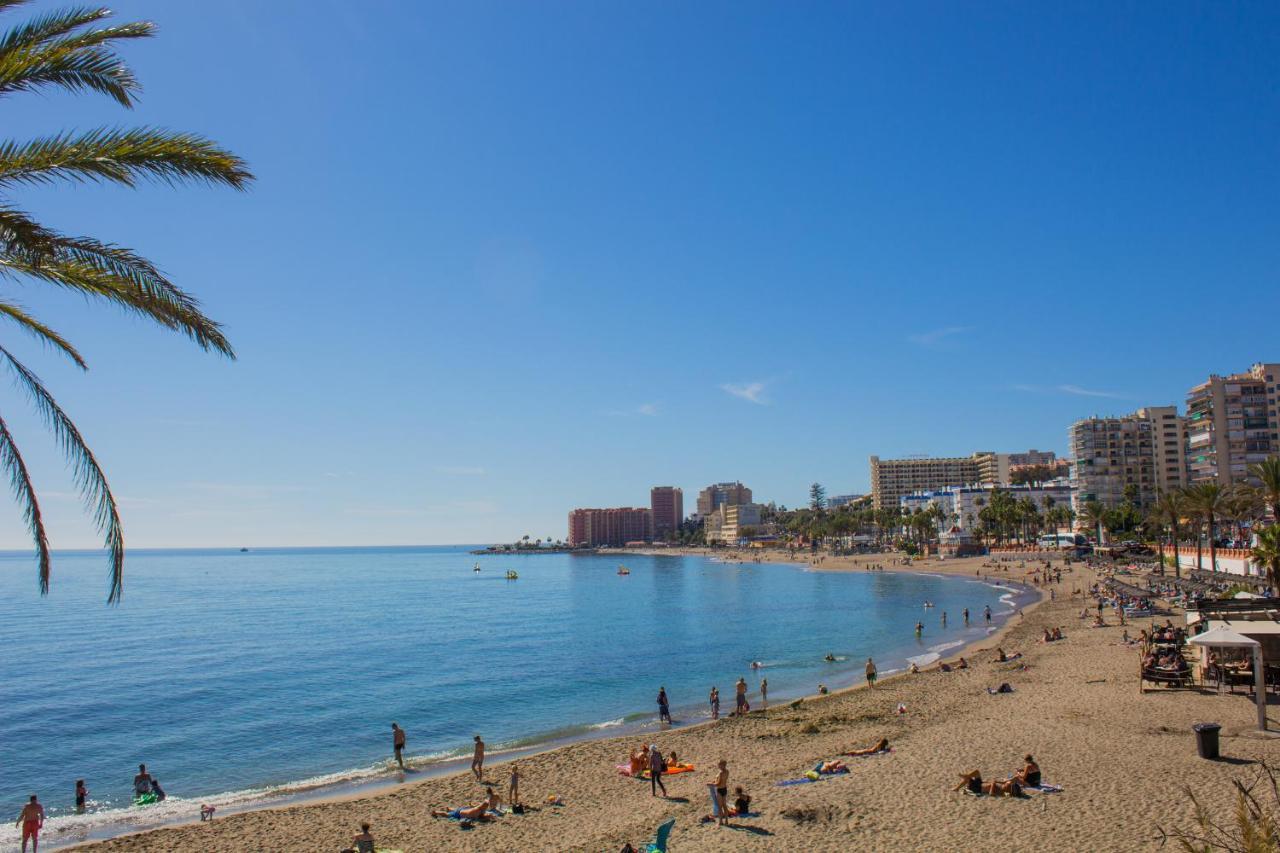Aloha Playa Apartment With Ocean Views And Pools 贝纳尔马德纳 外观 照片